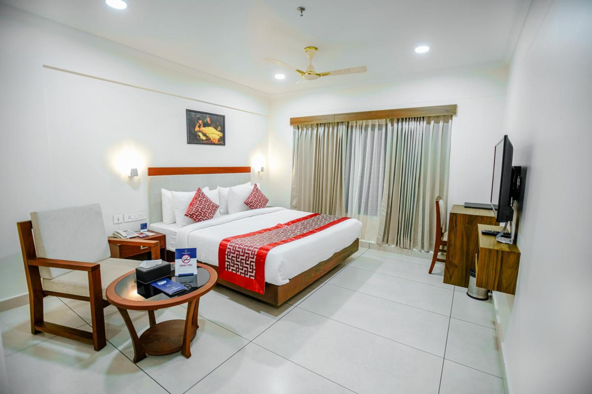 Kkm International Hotel Thiruvananthapuram Exterior foto