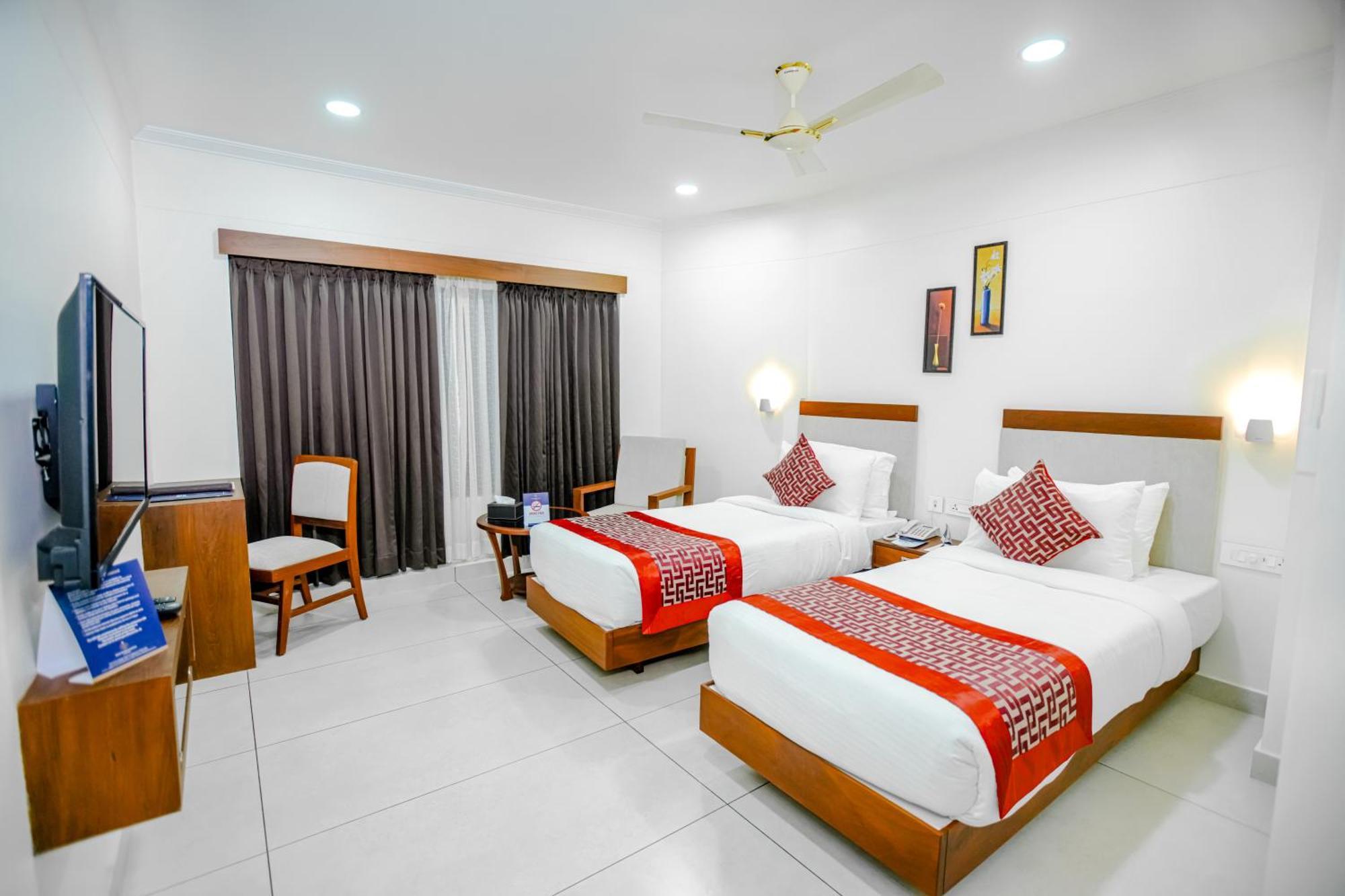Kkm International Hotel Thiruvananthapuram Exterior foto
